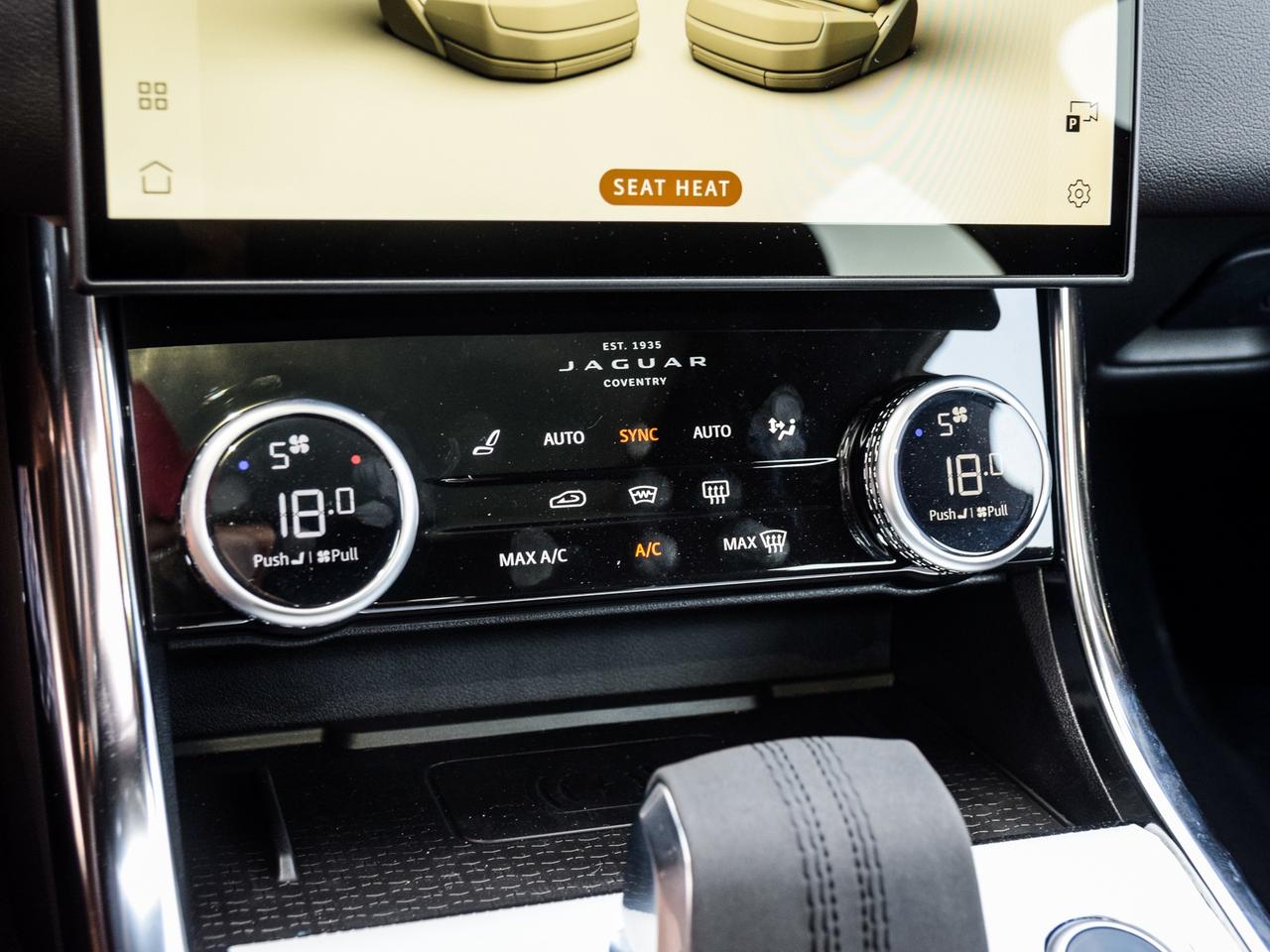 2024 Jaguar XF R-Dynamic SE Photo