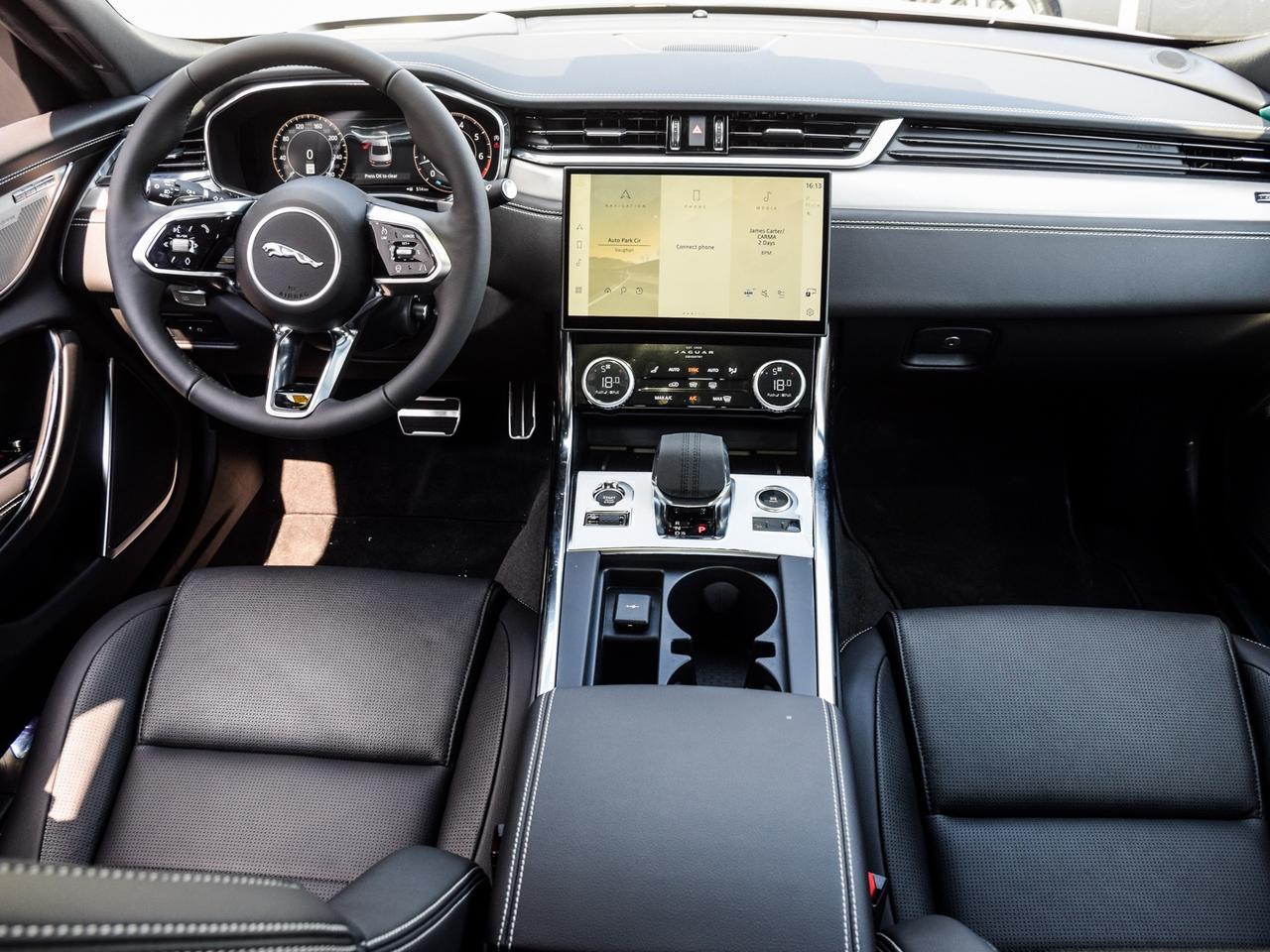 2024 Jaguar XF R-DYNAMIC SE -DYNAMIC SE Photo