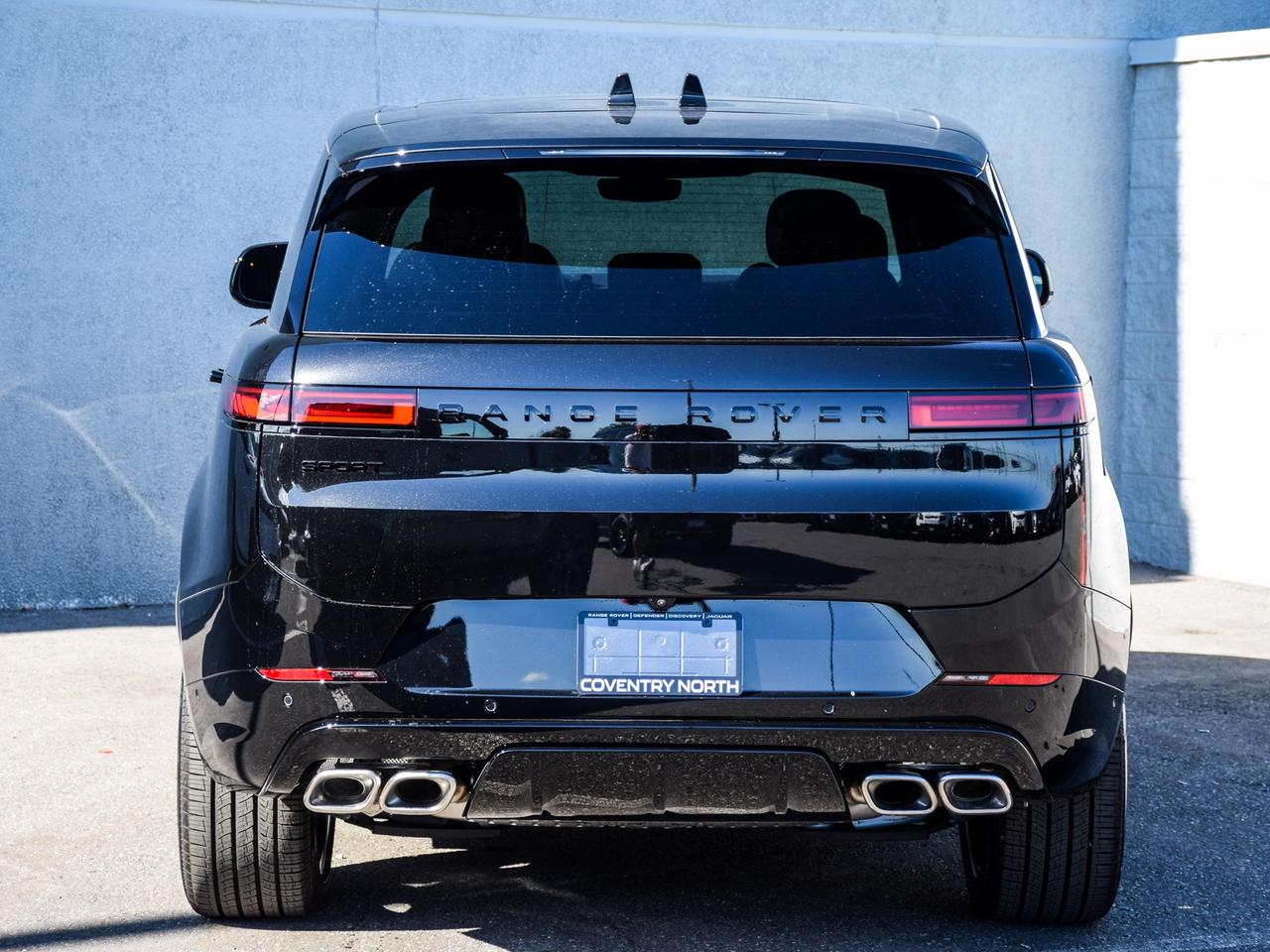 2025 Land Rover Range Rover Sport Dynamic SE Photo4