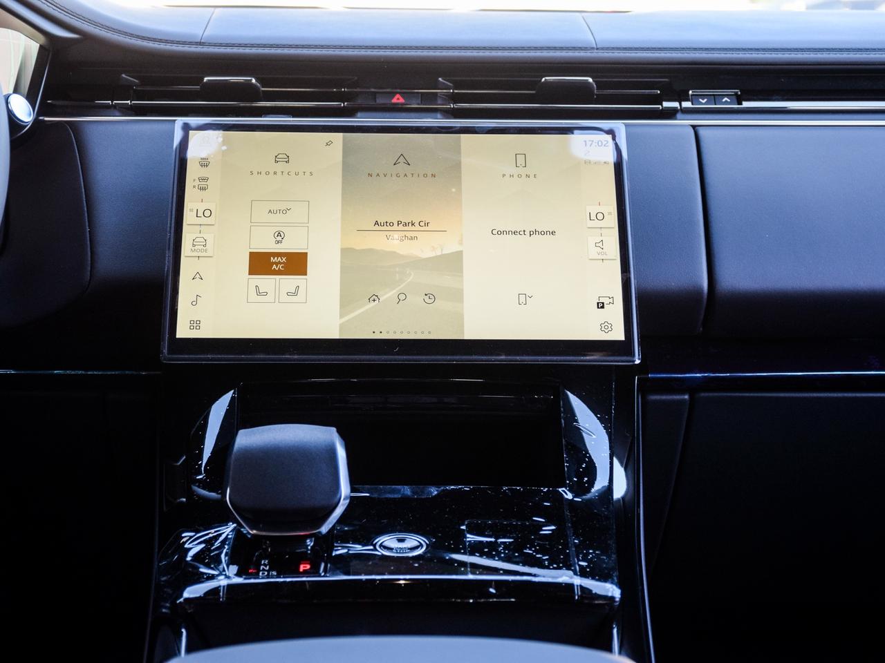 2025 Land Rover Range Rover Sport Dynamic SE Photo