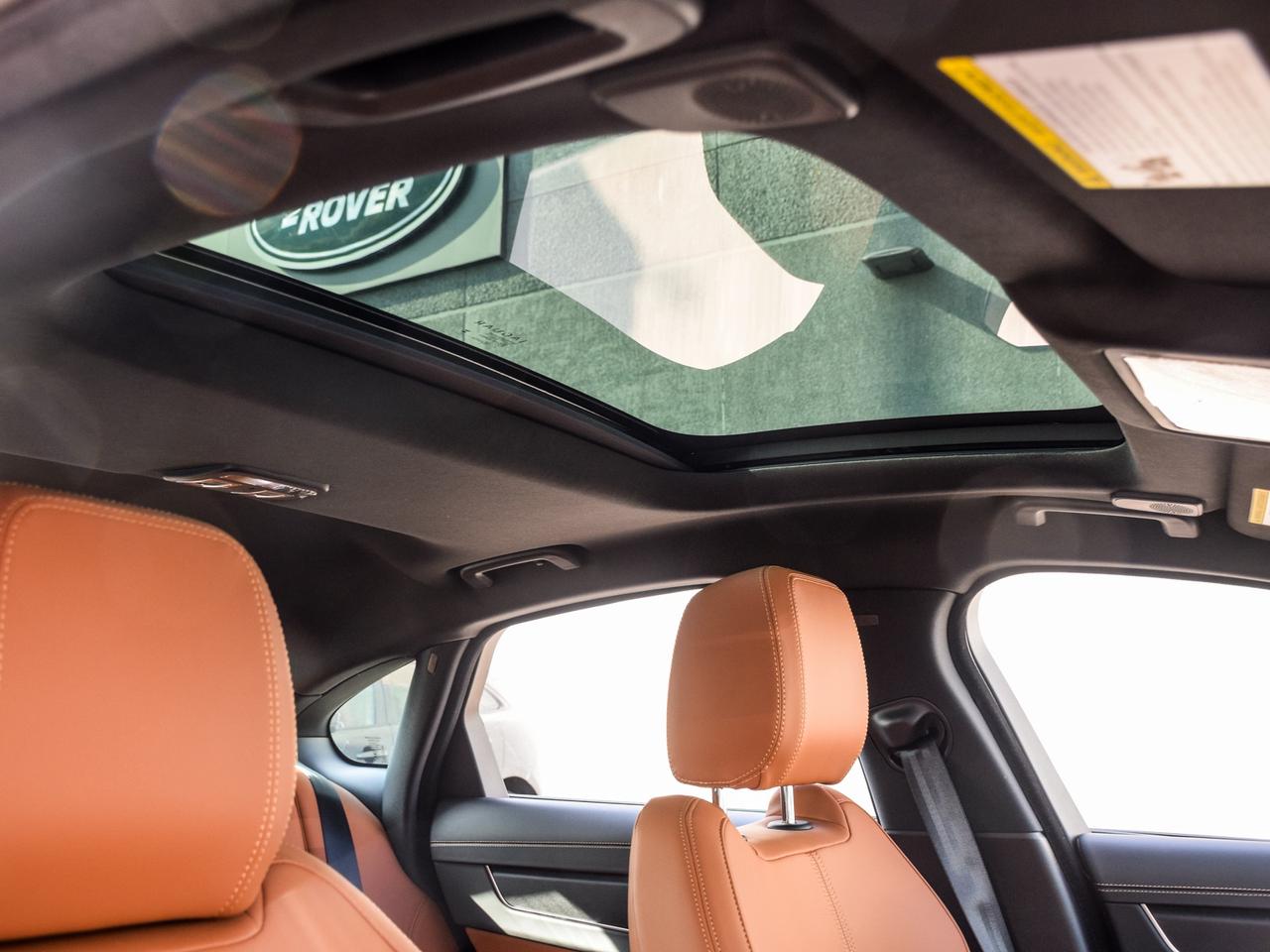 2024 Jaguar XF R-Dynamic SE Photo