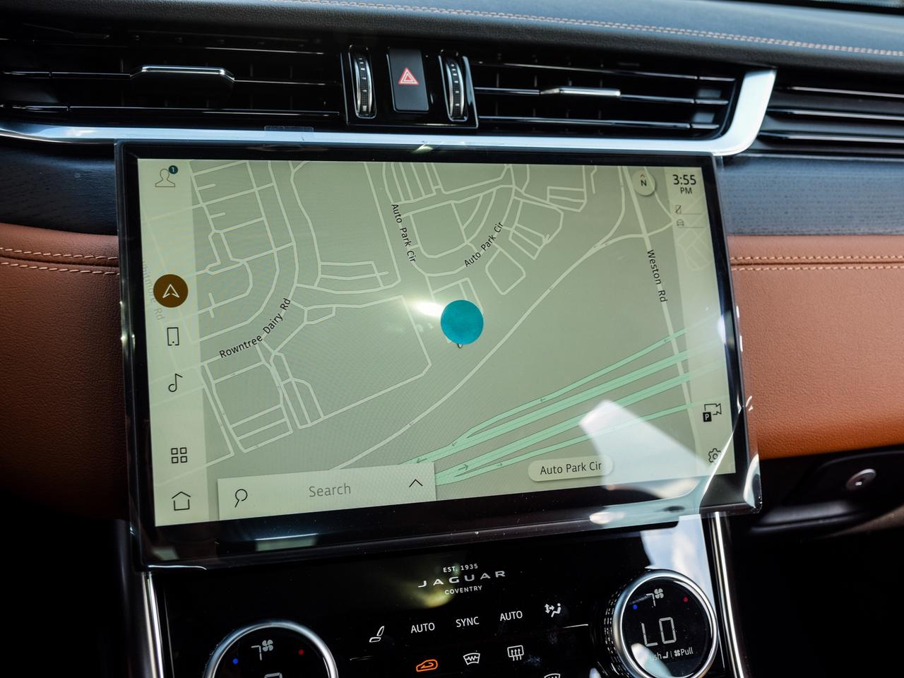 2024 Jaguar XF R-Dynamic SE Photo