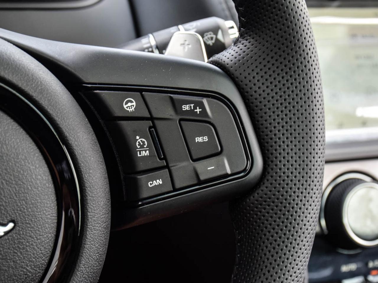 2024 Jaguar F-Type R75 Photo