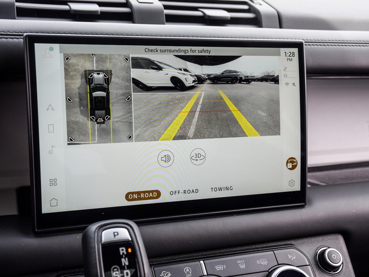 2025 Land Rover Defender X-Dynamic SE Photo