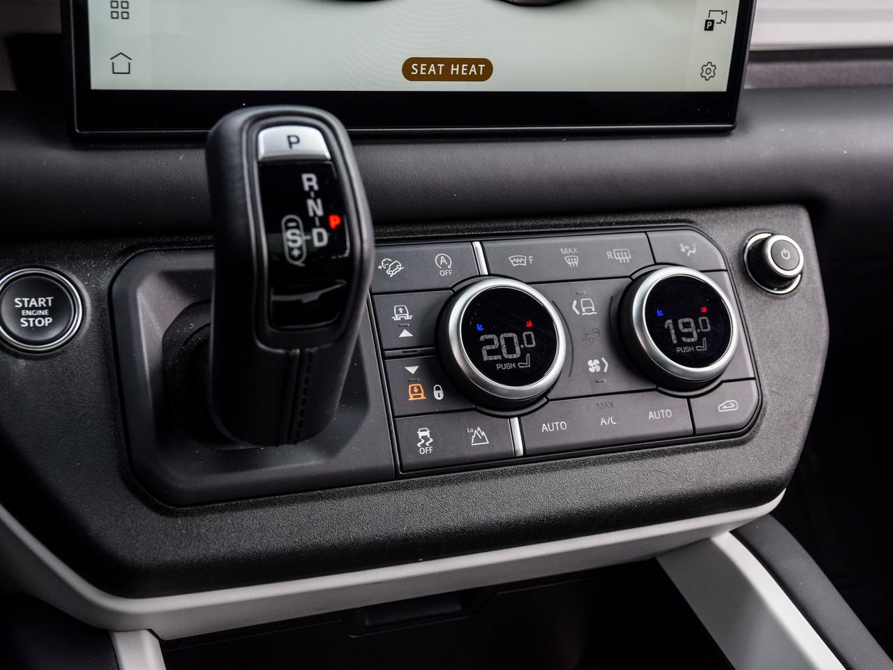 2025 Land Rover Defender X-Dynamic SE Photo