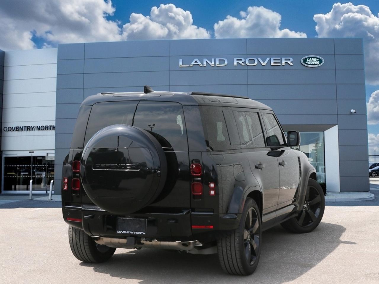 2025 Land Rover Defender X 395 HP MILD HYBRID   22 GLOSS BLACK WHEELS   AIR SUSPENSION   PREMIUM INTERIOR   HEAD-UP DISPLAY Photo4