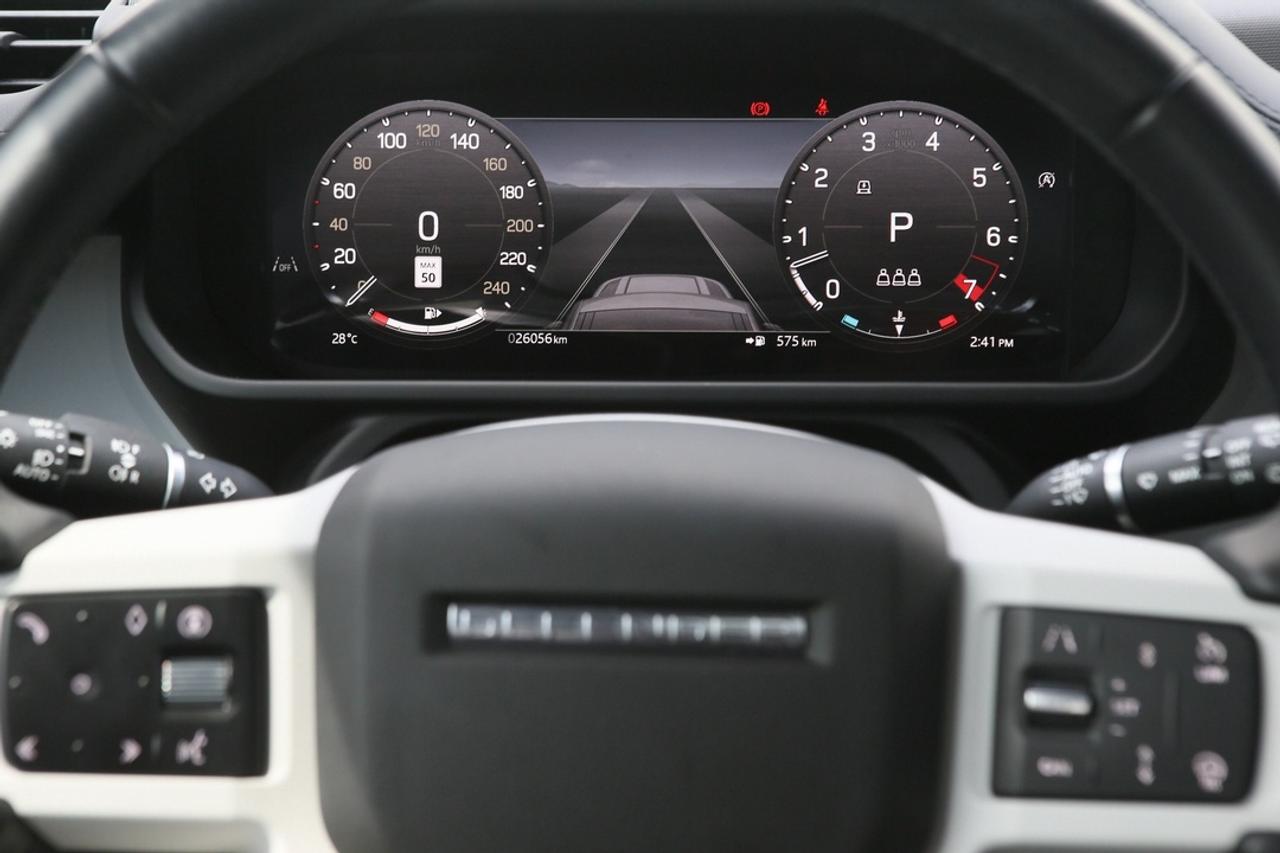 2025 Land Rover Defender X 395 HP MILD HYBRID   22 GLOSS BLACK WHEELS   AIR SUSPENSION   PREMIUM INTERIOR   HEAD-UP DISPLAY Photo