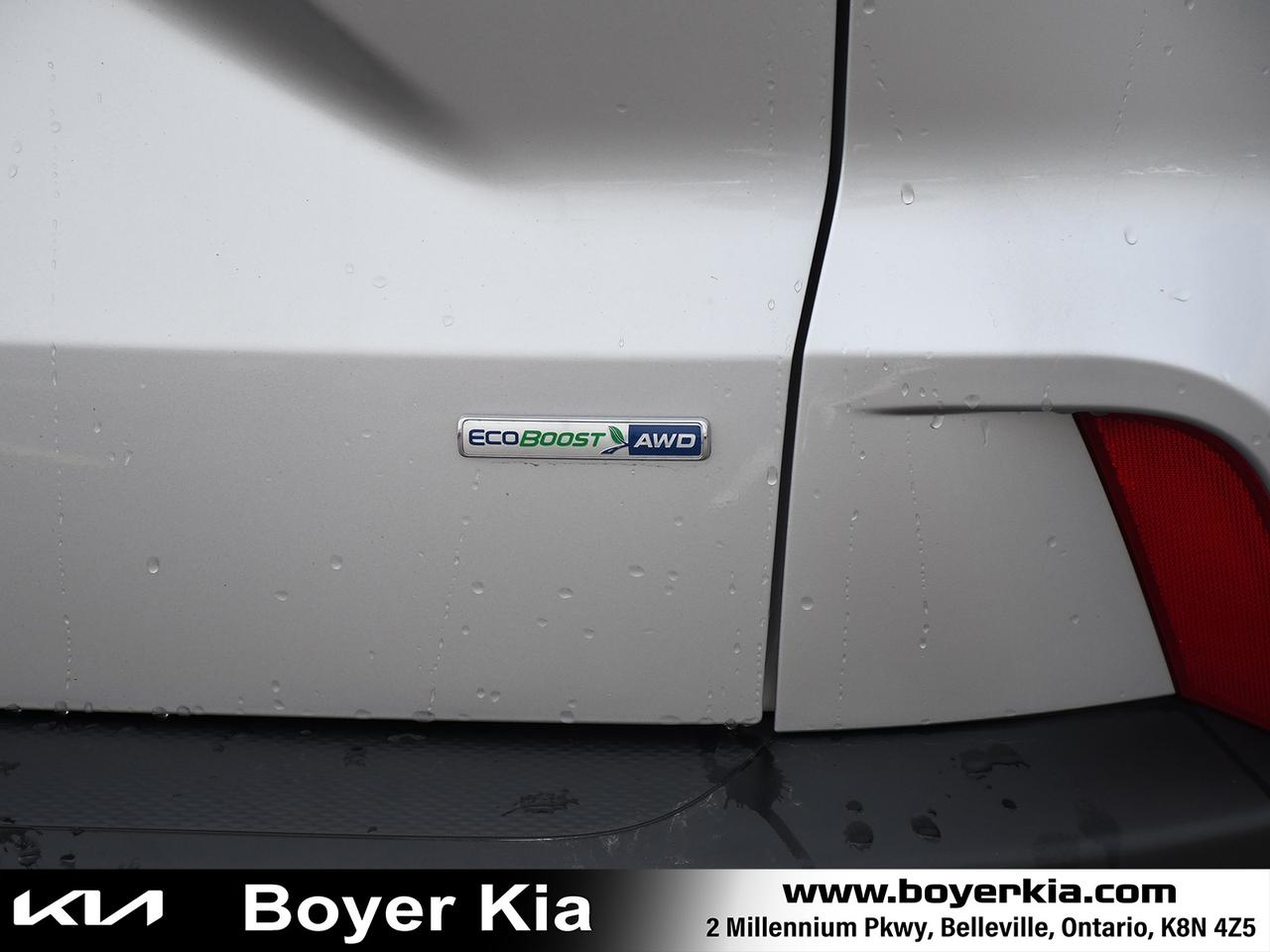 2020 Ford Escape SEL Photo