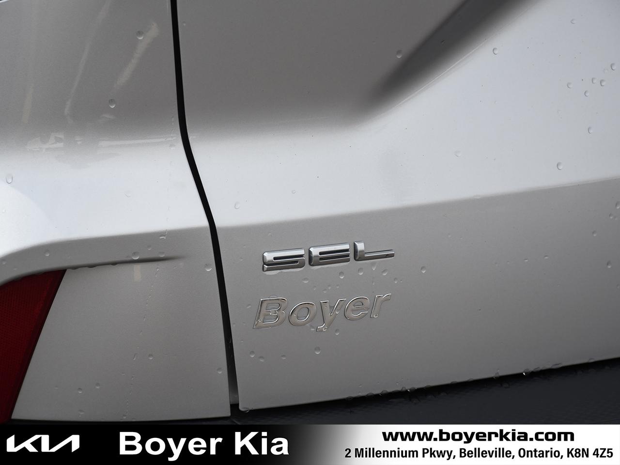 2020 Ford Escape SEL Photo