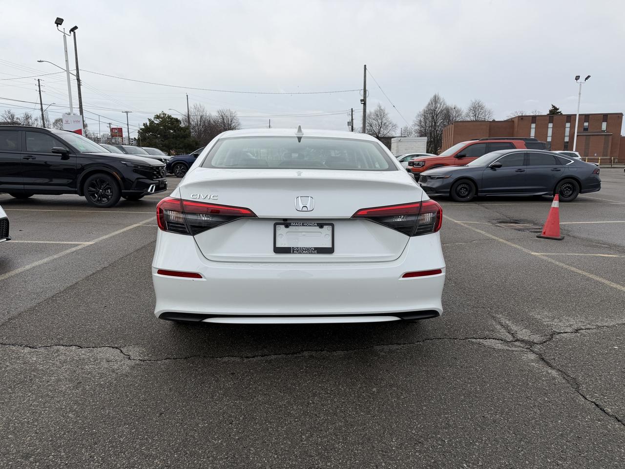 2024 Honda Civic Sedan EX CVT   SUNROOF   NO CLAIMS   ONE OWNER Photo