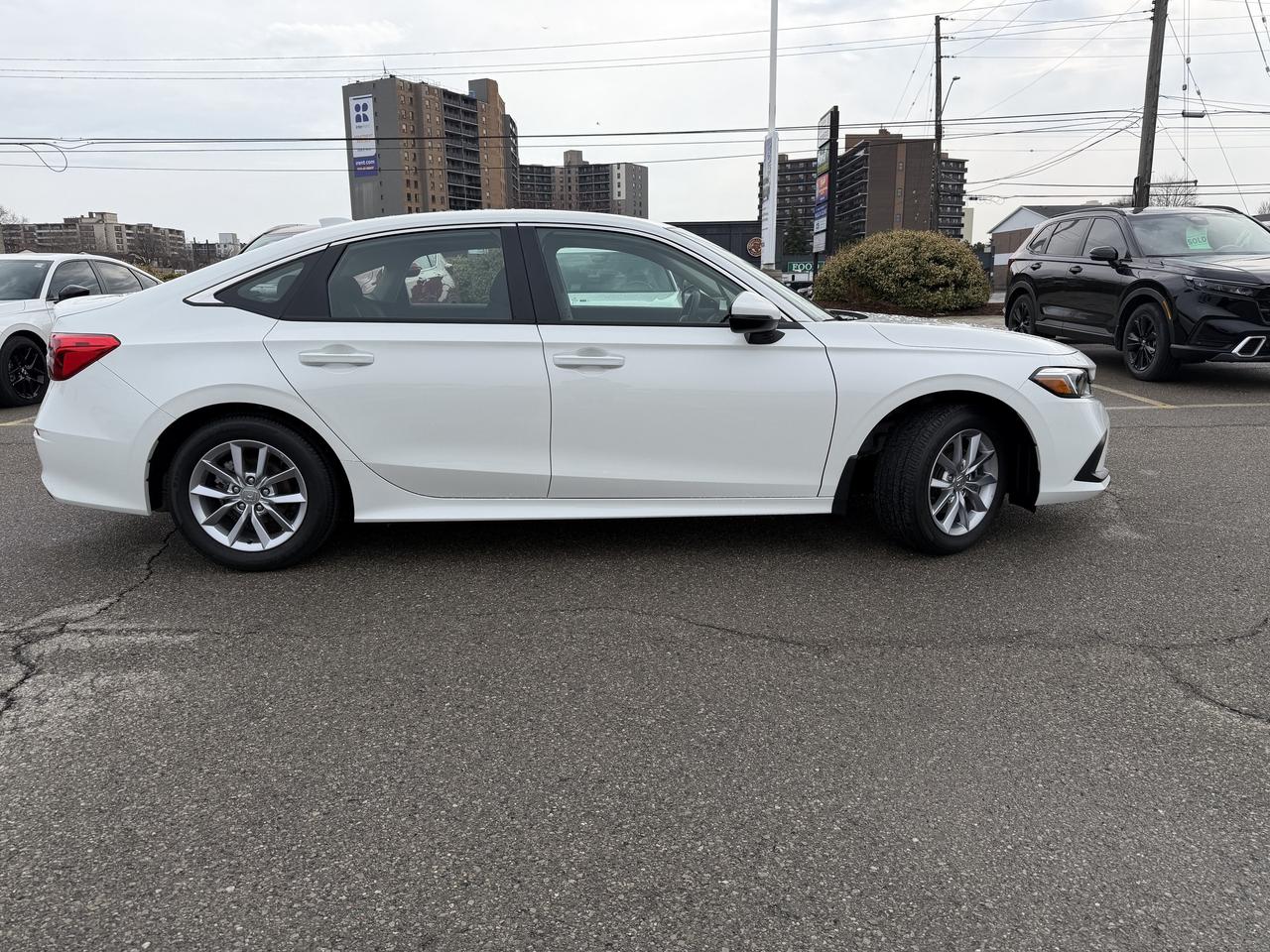 2024 Honda Civic Sedan EX CVT   SUNROOF   NO CLAIMS   ONE OWNER Photo