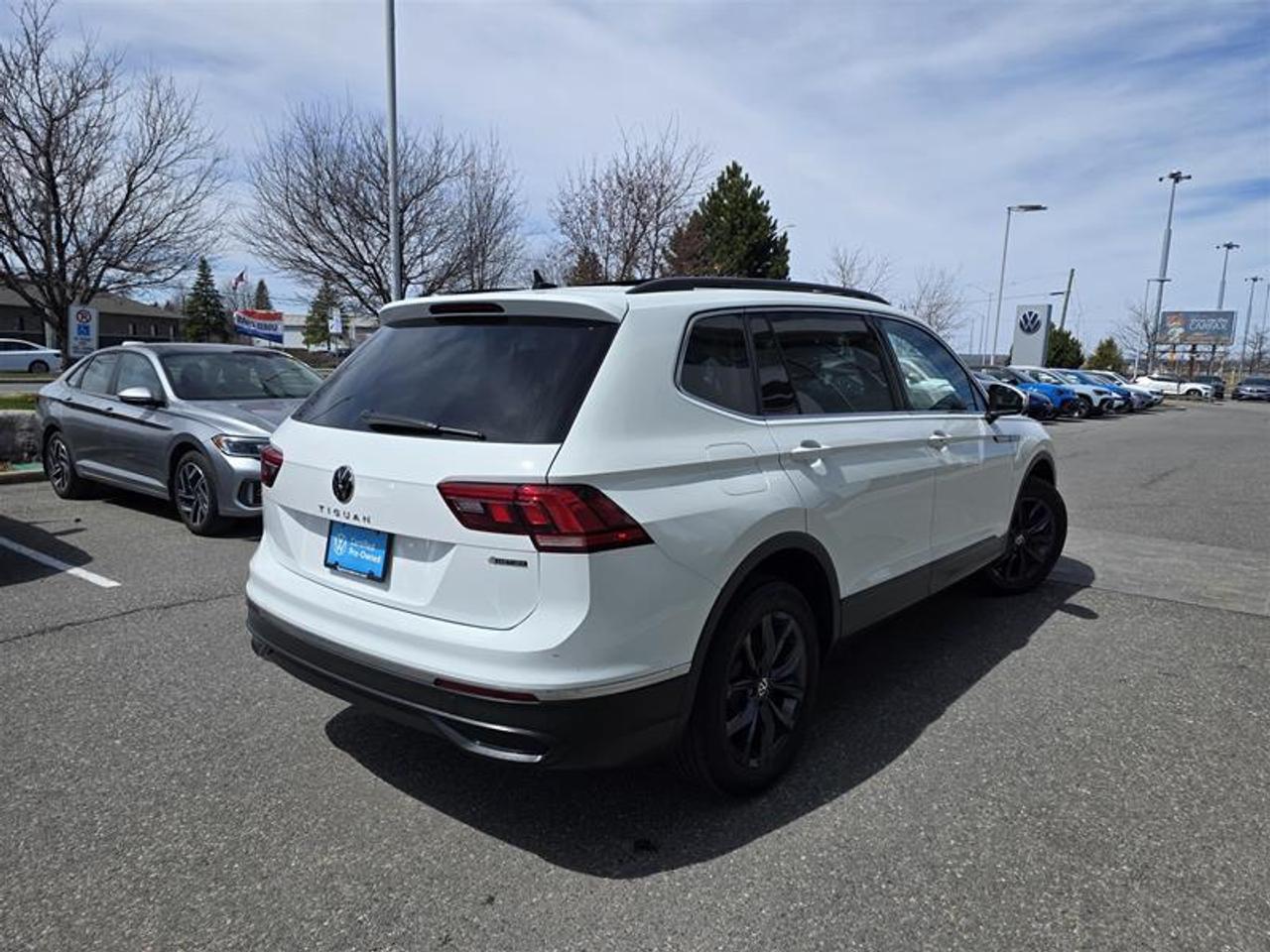 2022 Volkswagen Tiguan Comfortline 2.0T 8sp at w/Tip 4M Photo