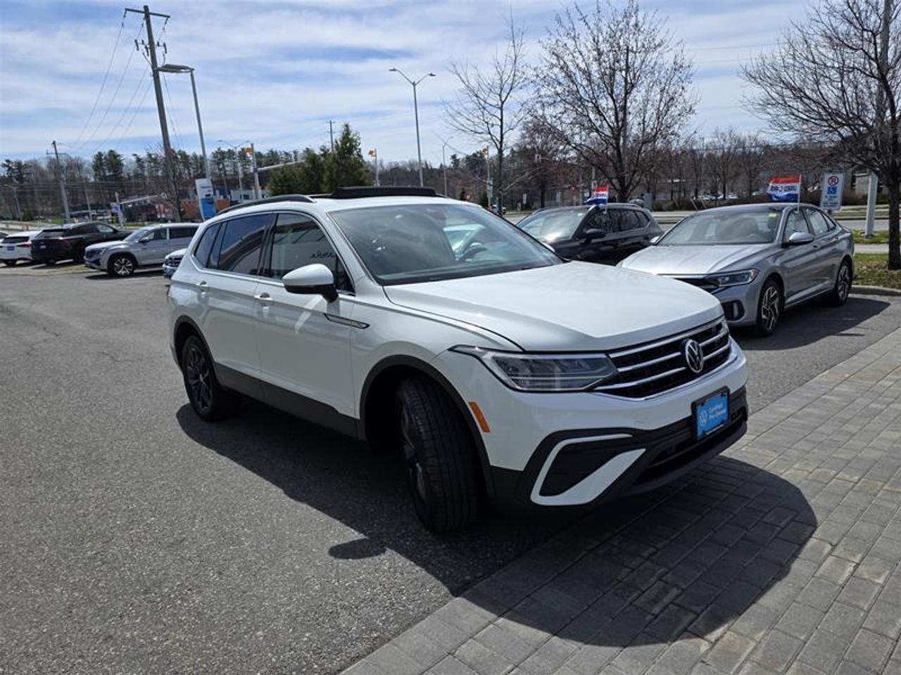 2022 Volkswagen Tiguan Comfortline 2.0T 8sp at w/Tip 4M Photo