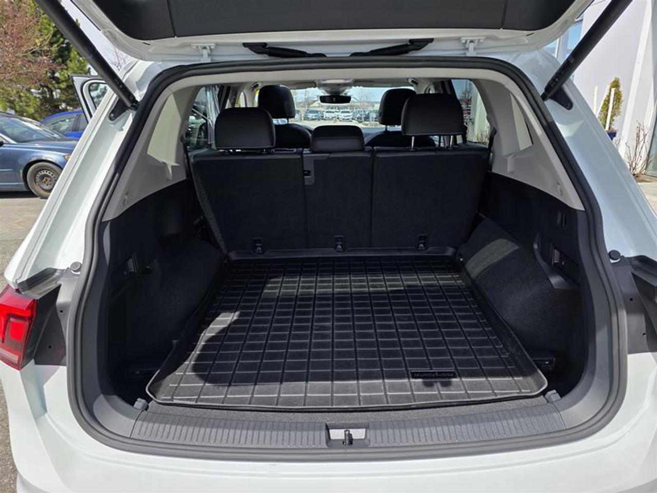2022 Volkswagen Tiguan Comfortline 2.0T 8sp at w/Tip 4M Photo
