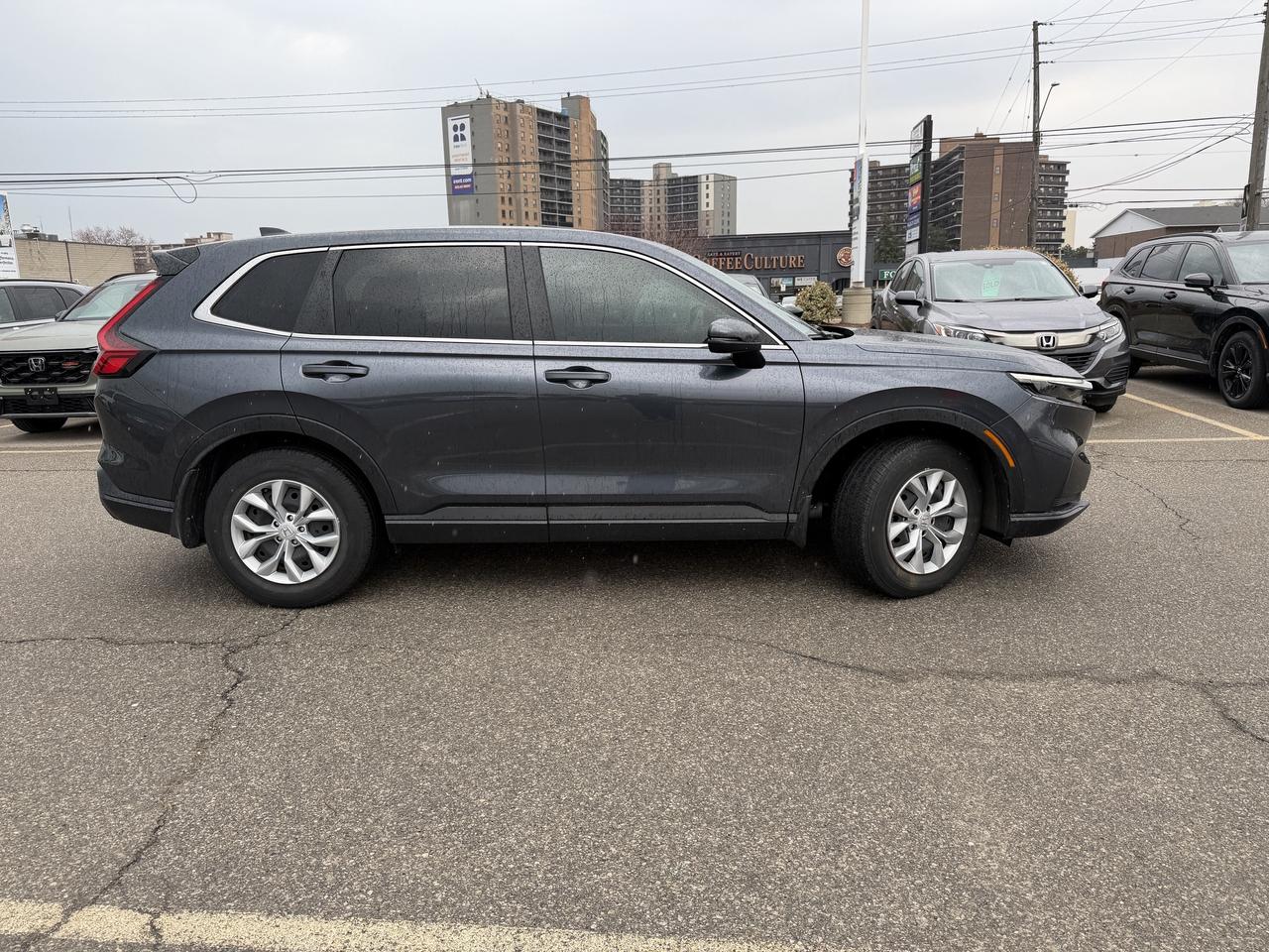 2023 Honda CR-V LX AWD   HTD SEATS   CARPLAY   ONE OWNER Photo