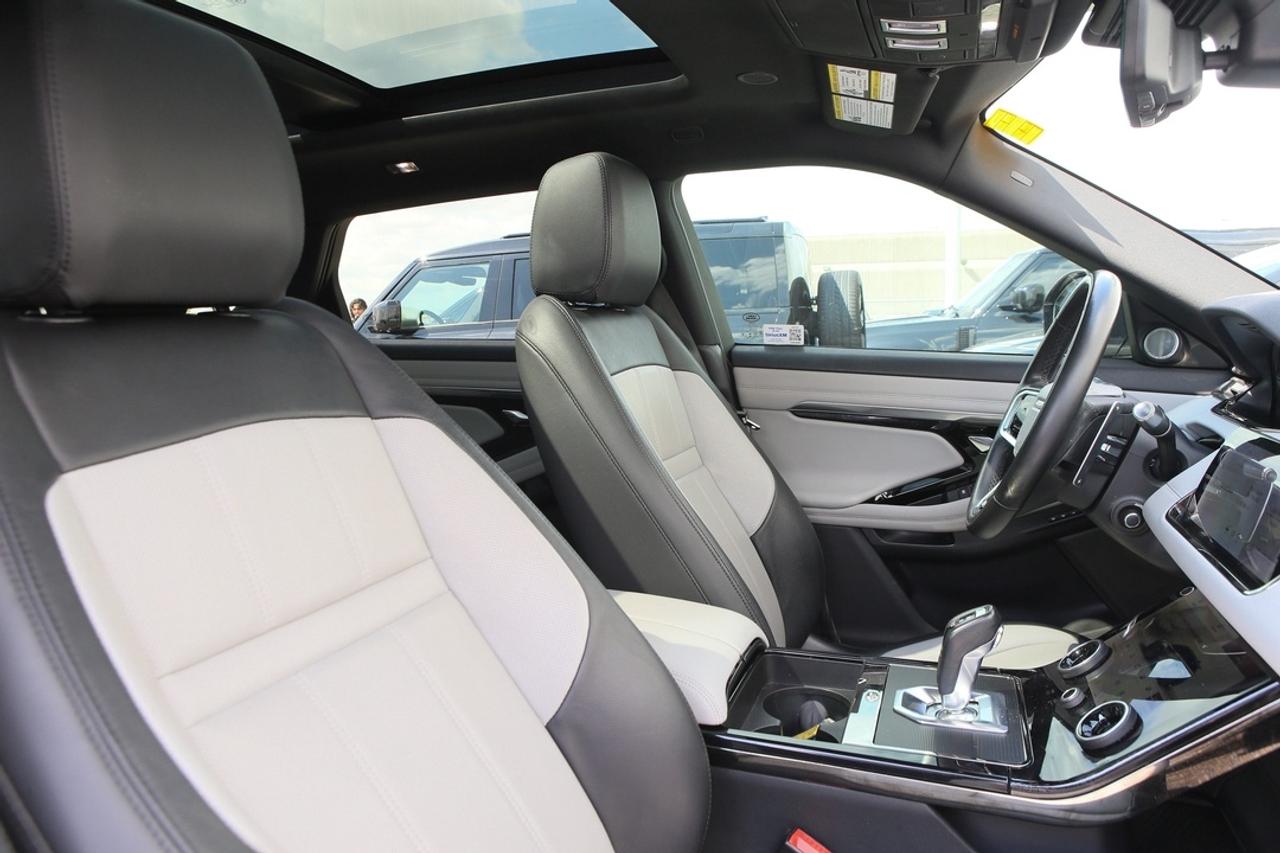 2022 Land Rover Range Rover Evoque SE P250 R-DYNAMIC Photo