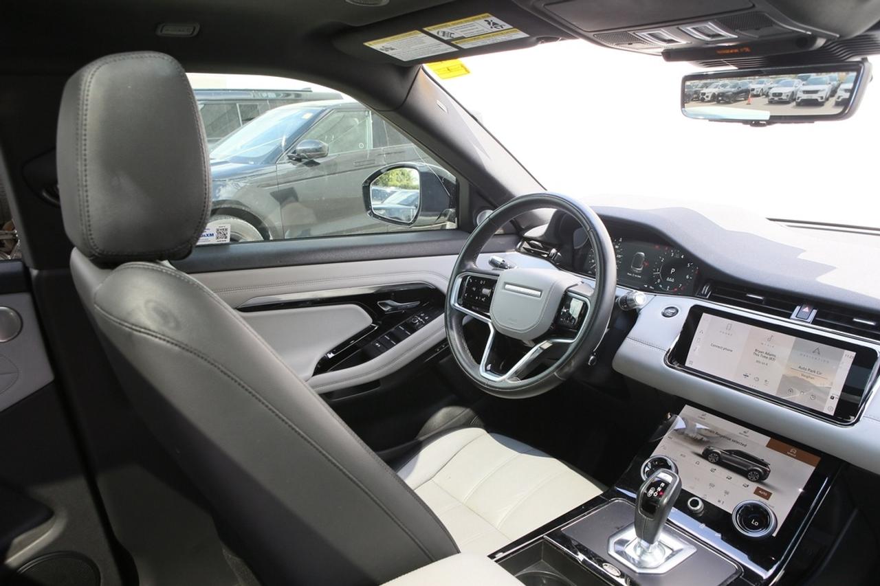 2022 Land Rover Range Rover Evoque SE P250 R-DYNAMIC Photo