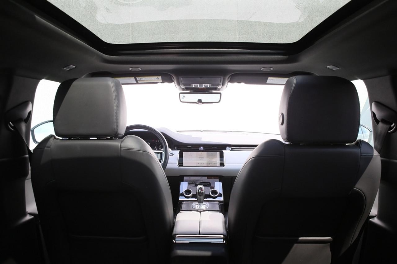 2022 Land Rover Range Rover Evoque SE P250 R-DYNAMIC Photo