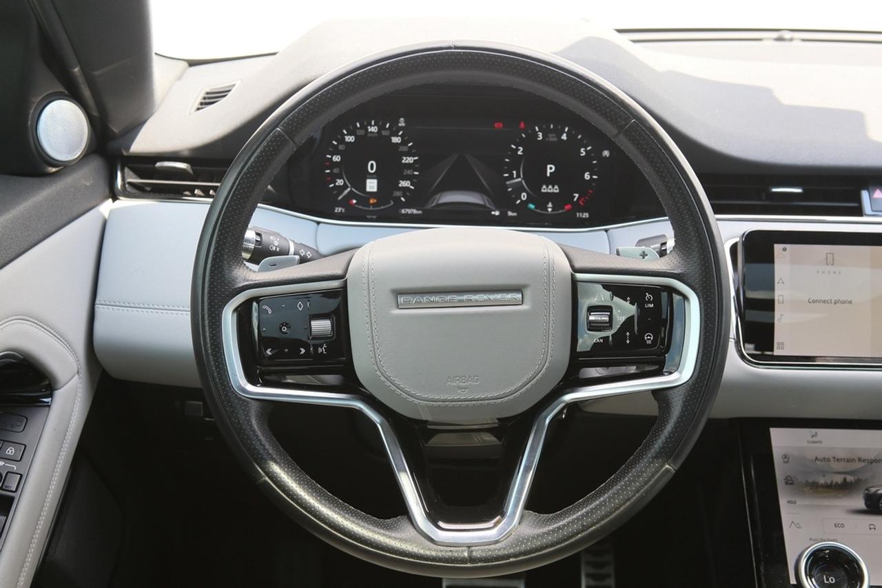 2022 Land Rover Range Rover Evoque SE P250 R-DYNAMIC Photo