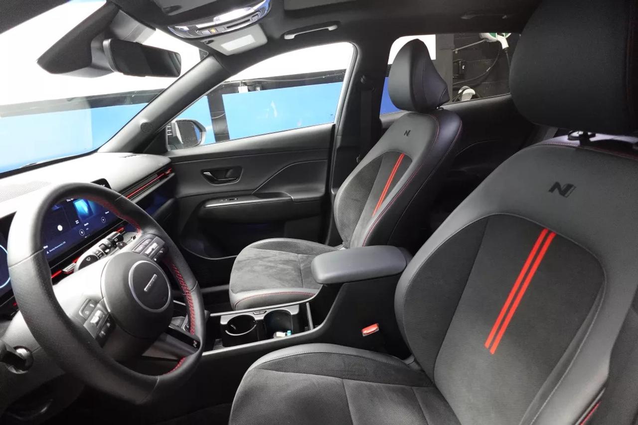 2025 Hyundai KONA N LINE ULTIMATE   COOL SEATS   HEATED SEATS   AWD Photo