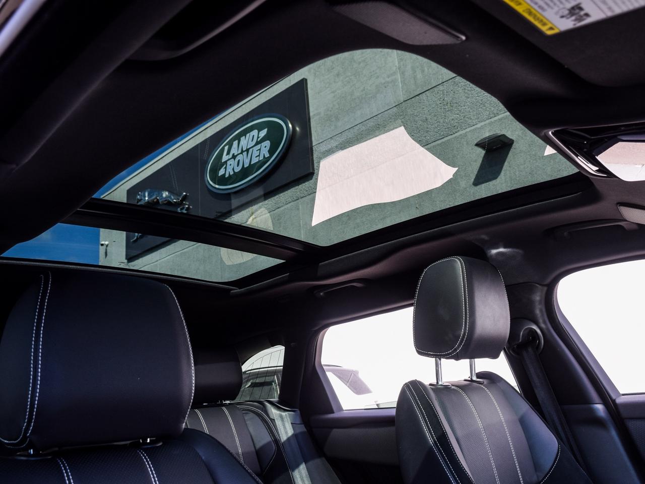 2023 Land Rover Range Rover Velar S Photo