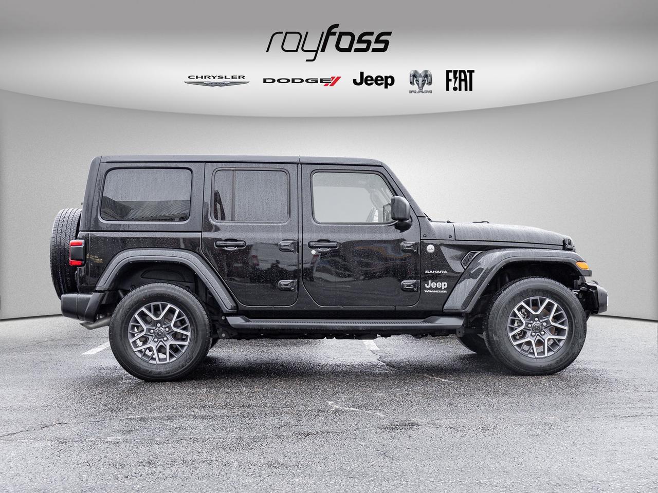 2024 Jeep Wrangler Sahara Photo