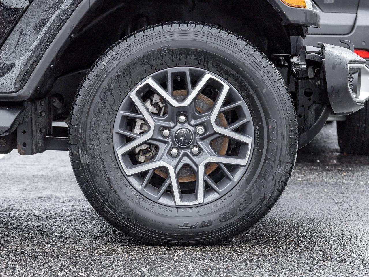 2024 Jeep Wrangler Sahara Photo