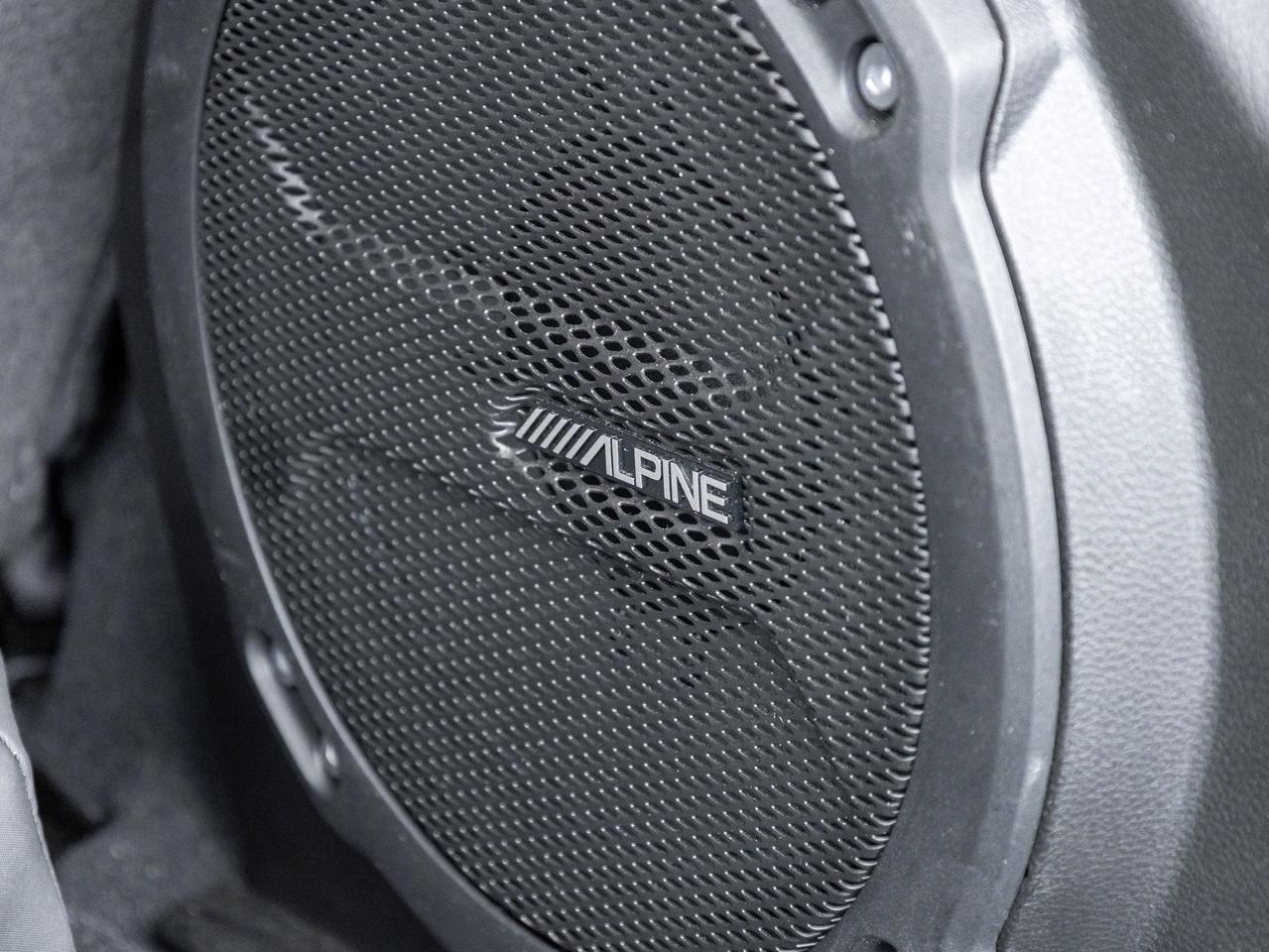 2024 Jeep Wrangler Sahara Photo