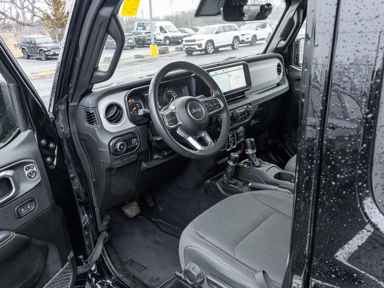2024 Jeep Wrangler Sahara Photo