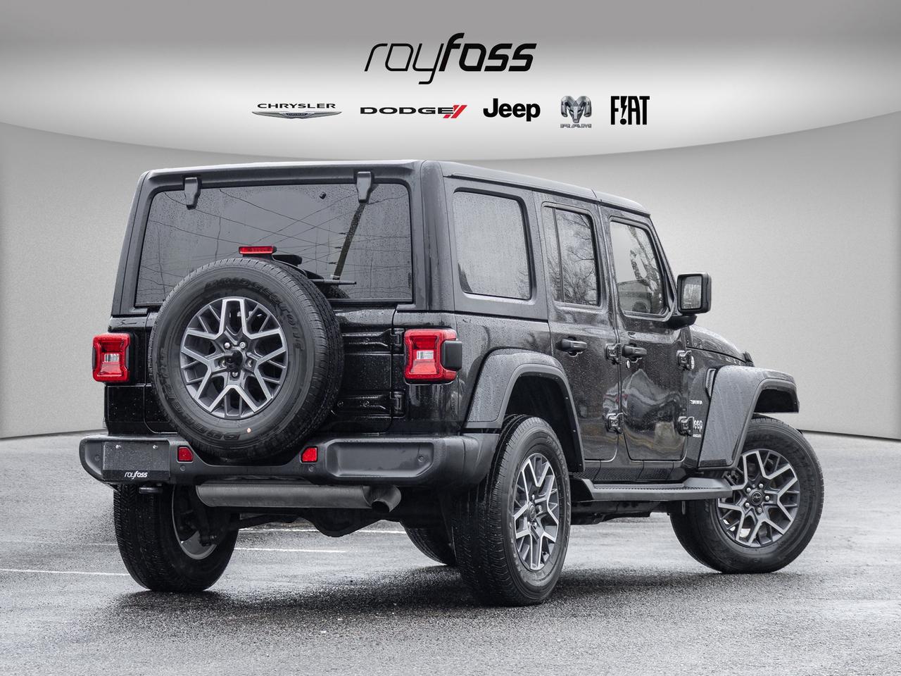 2024 Jeep Wrangler Sahara Photo