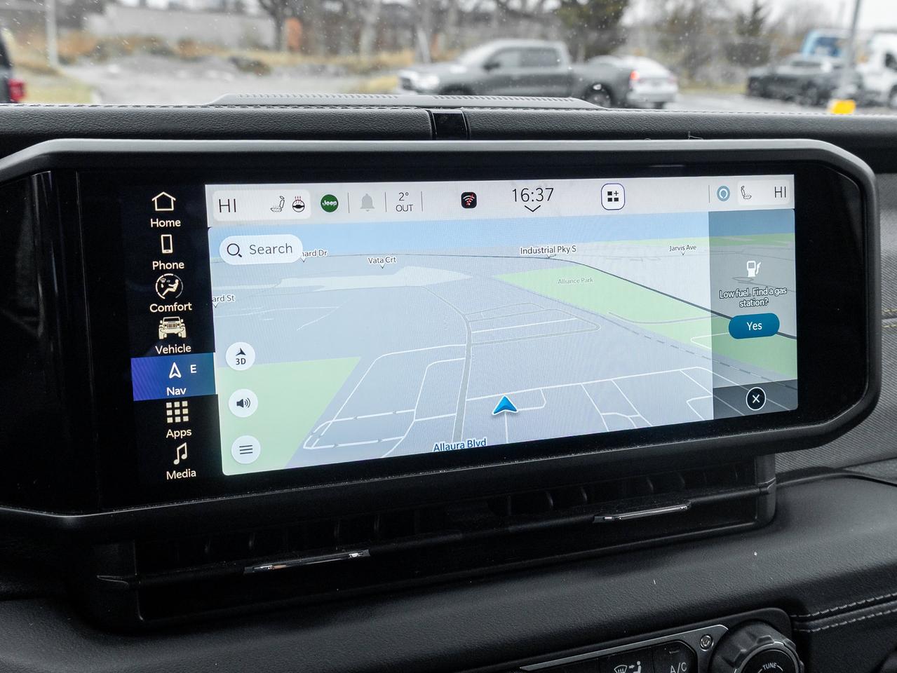 2024 Jeep Wrangler Sahara Photo