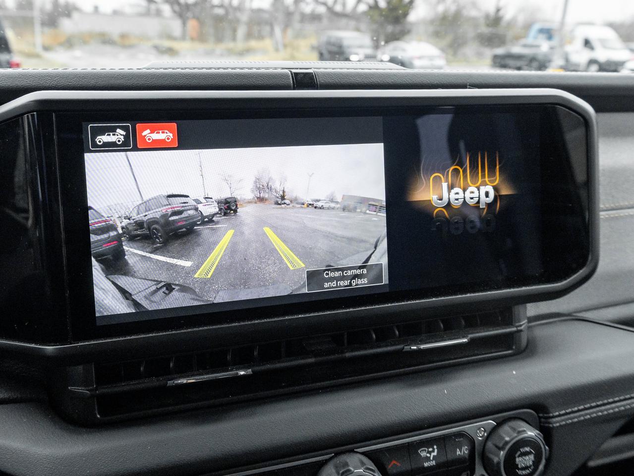 2024 Jeep Wrangler Sahara Photo