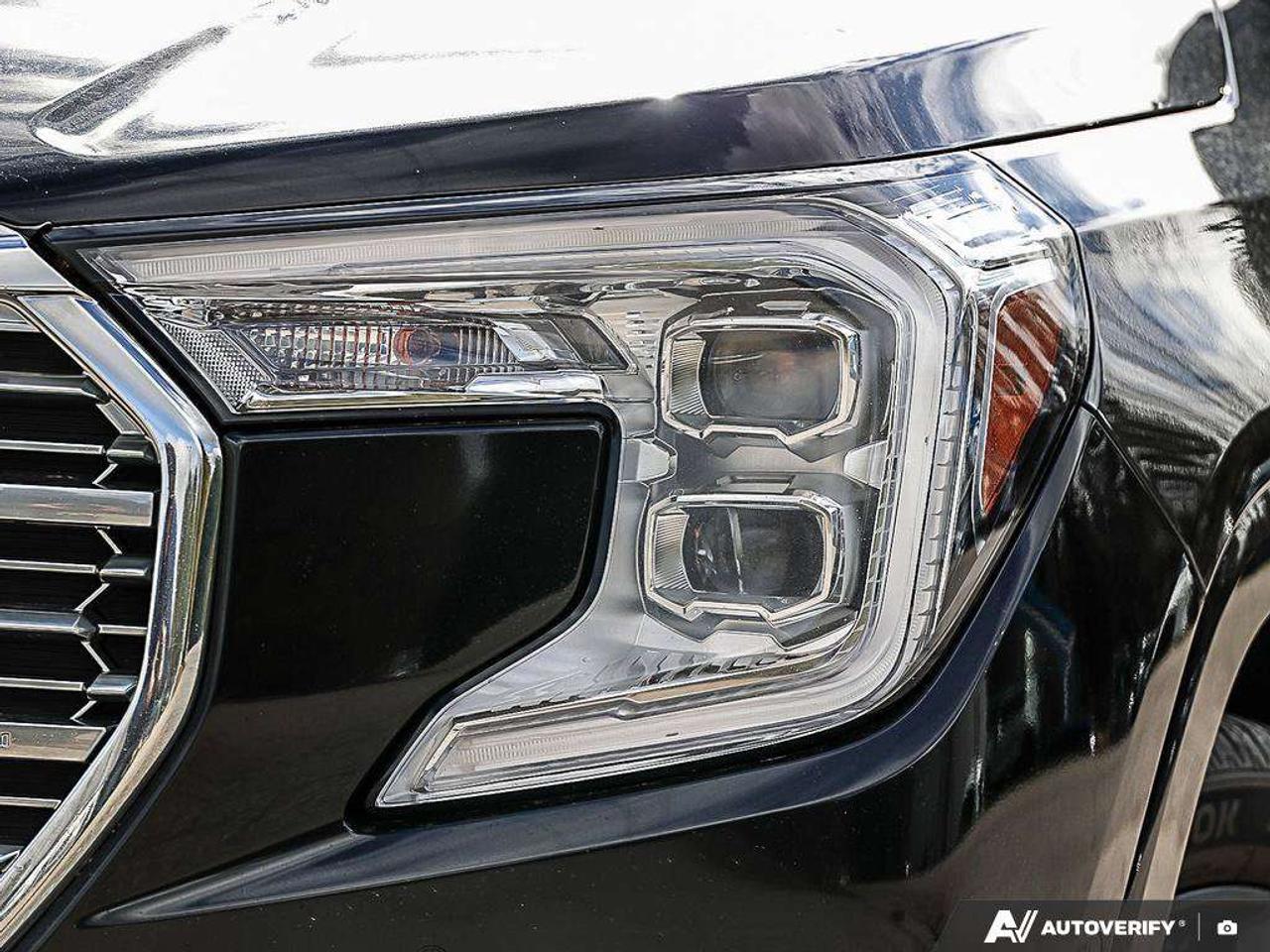 2023 GMC Terrain DENALI, ACCIDENT-FREE, SUNROOF, APPLE CARPLAY Photo