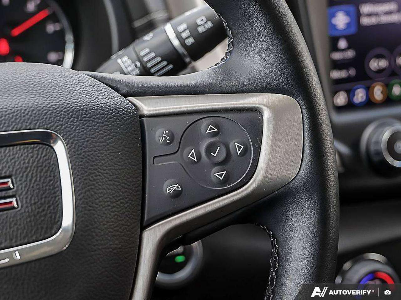 2023 GMC Terrain DENALI, ACCIDENT-FREE, SUNROOF, APPLE CARPLAY Photo
