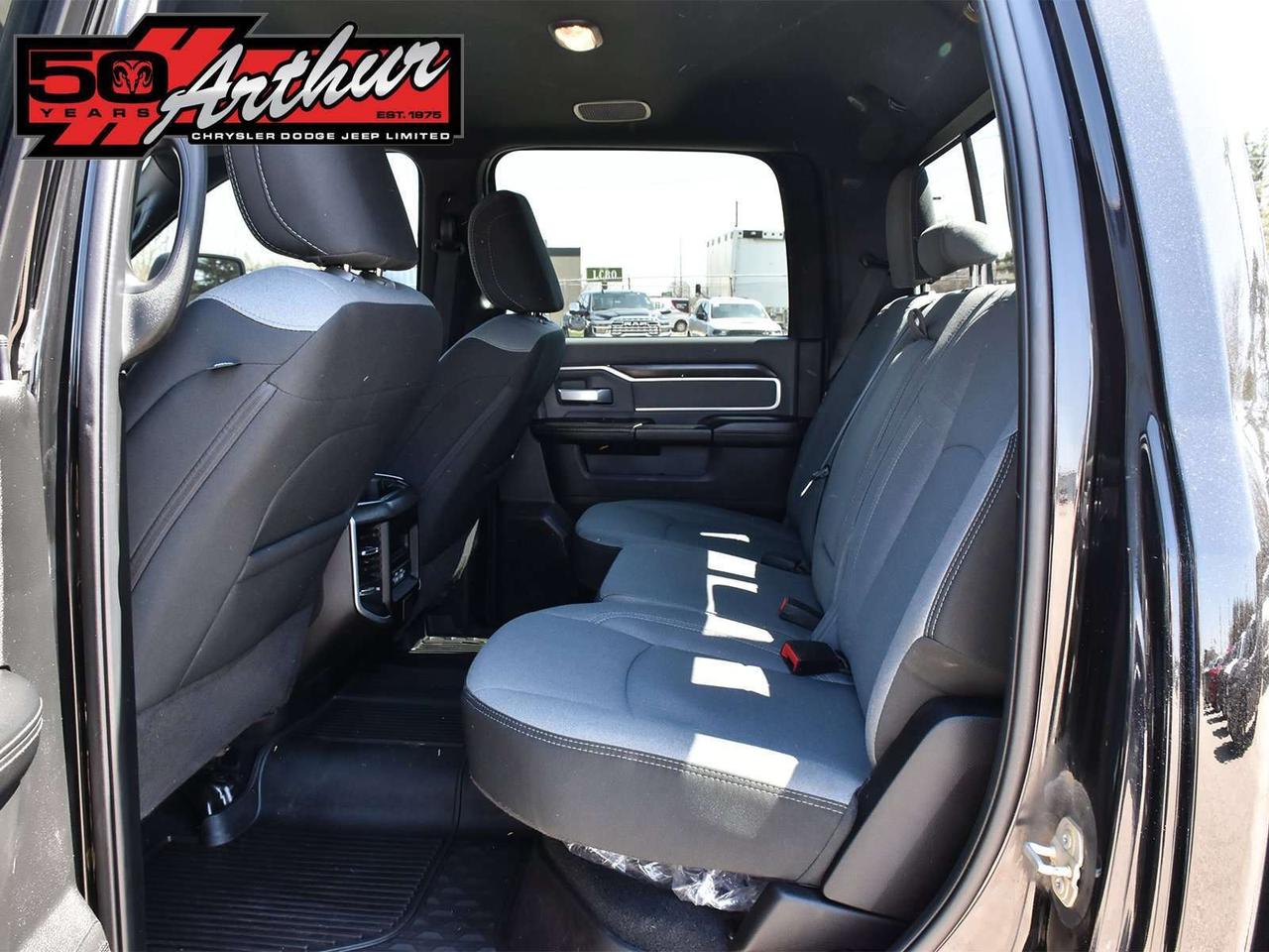2023 RAM 3500 BIG HORN CREW CAB 4X4 - SRW Photo