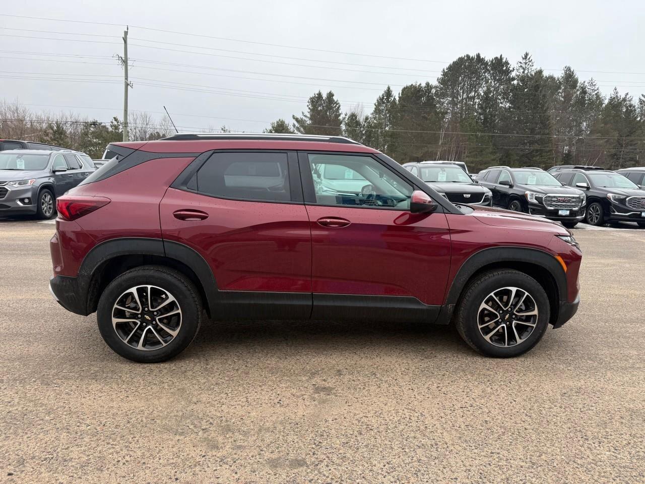 2025 Chevrolet TrailBlazer LT   LANE ASSIST. CRUISE CONTROL. REMOTE START. Photo