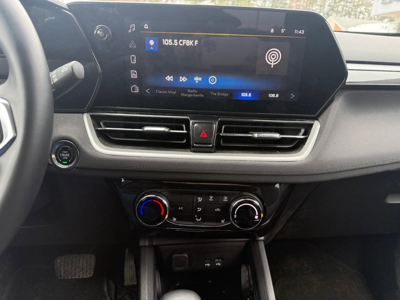 2025 Chevrolet TrailBlazer LT   LANE ASSIST. CRUISE CONTROL. REMOTE START. Photo