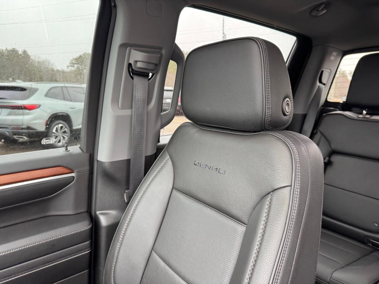 2023 GMC Sierra 1500 DenaliTrailer Brake Controller   Heated Seats   Su Photo