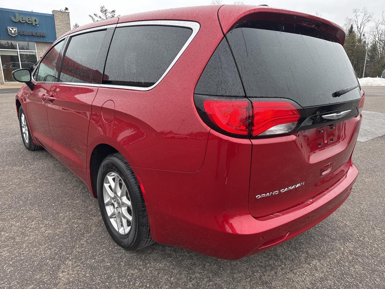 2024 Chrysler Grand Caravan SXT-Nav-Htd seat/wheel Photo