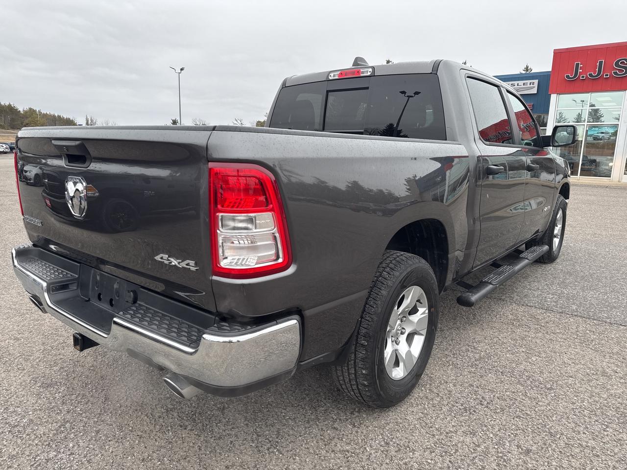 2024 RAM 1500 Big Horn-Htd seat/wheel-alpine Photo