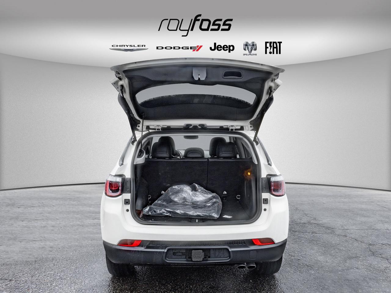 2021 Jeep Compass Altitude Photo