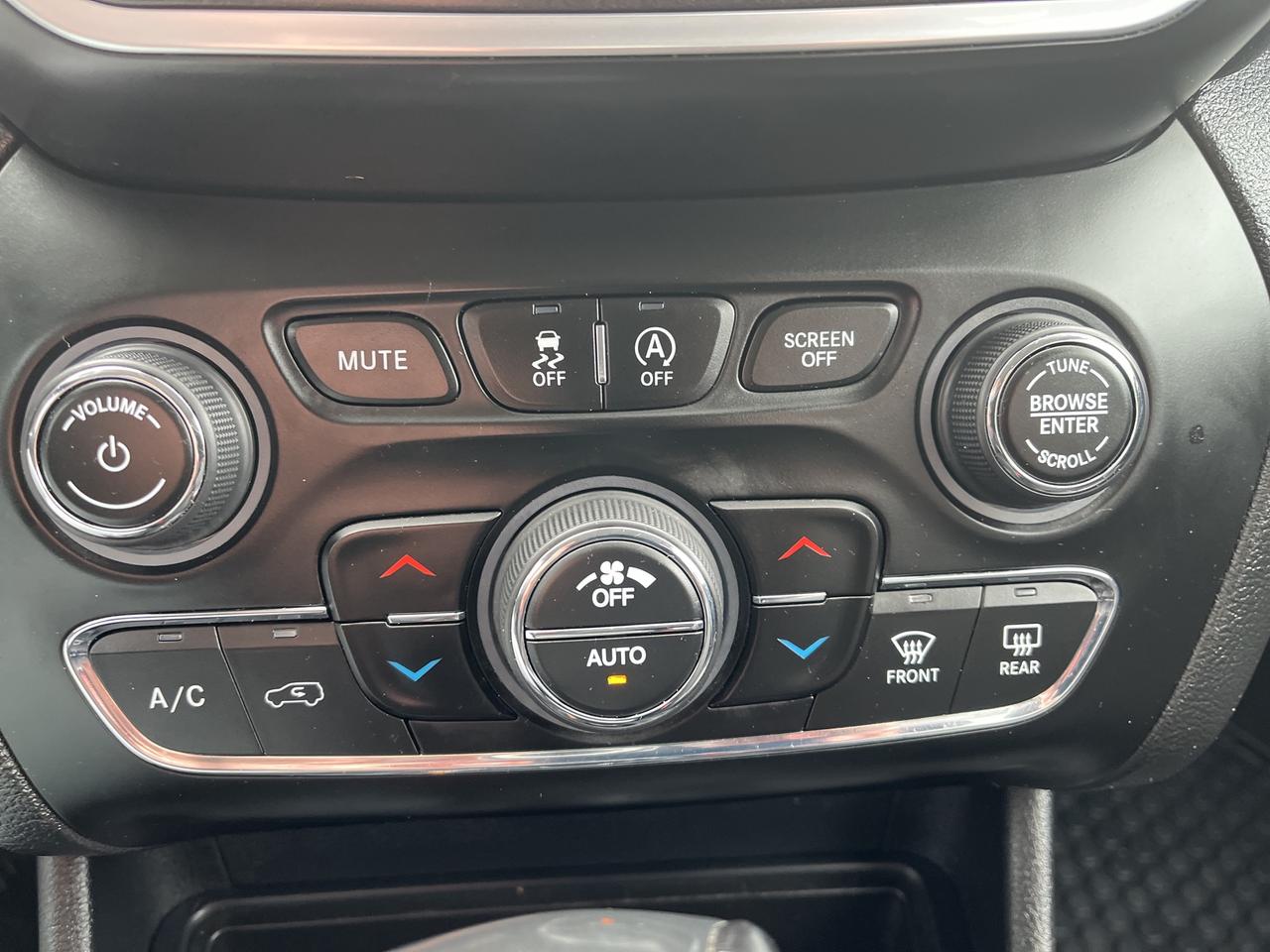 2022 Jeep Cherokee Trailhawk - Htd Leather/Wheel - Remote Start Photo