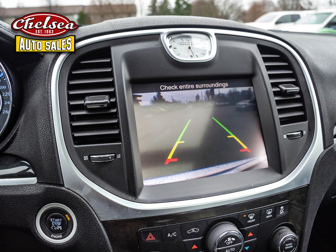 2013 Chrysler 300 C RWD 5.7 HEMI! V8! LOADED! Photo