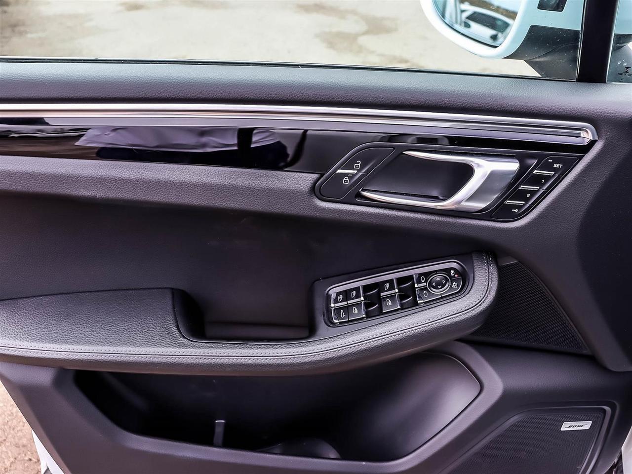 2020 Porsche Macan S Photo
