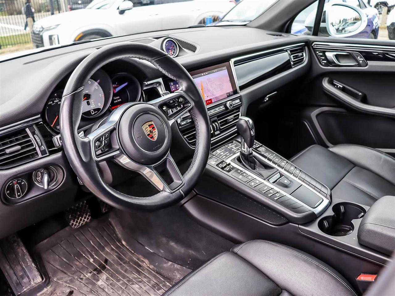 2020 Porsche Macan S Photo