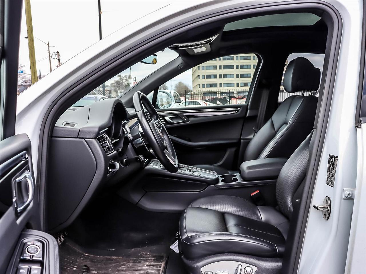 2020 Porsche Macan S Photo