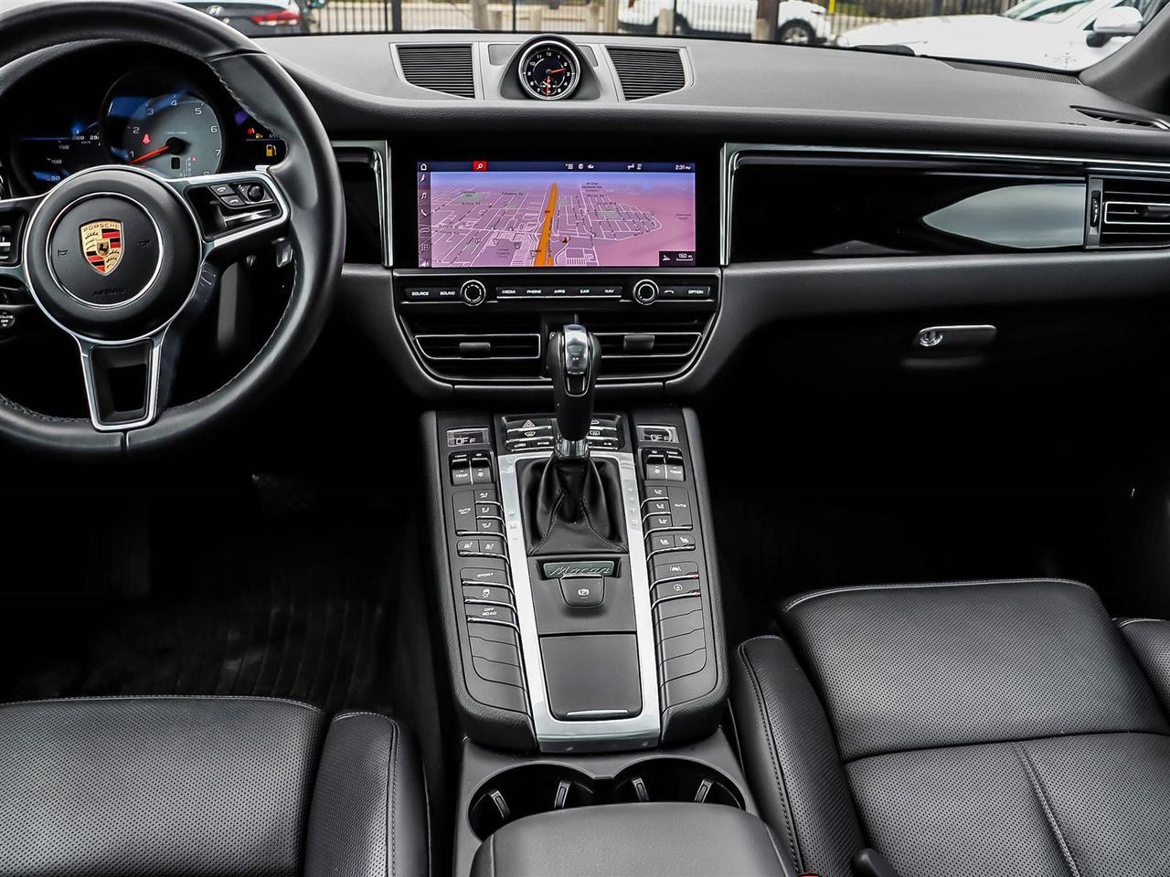2020 Porsche Macan S Photo