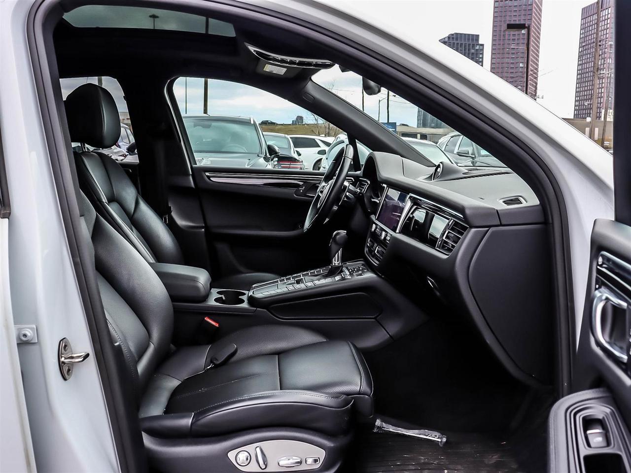 2020 Porsche Macan S Photo