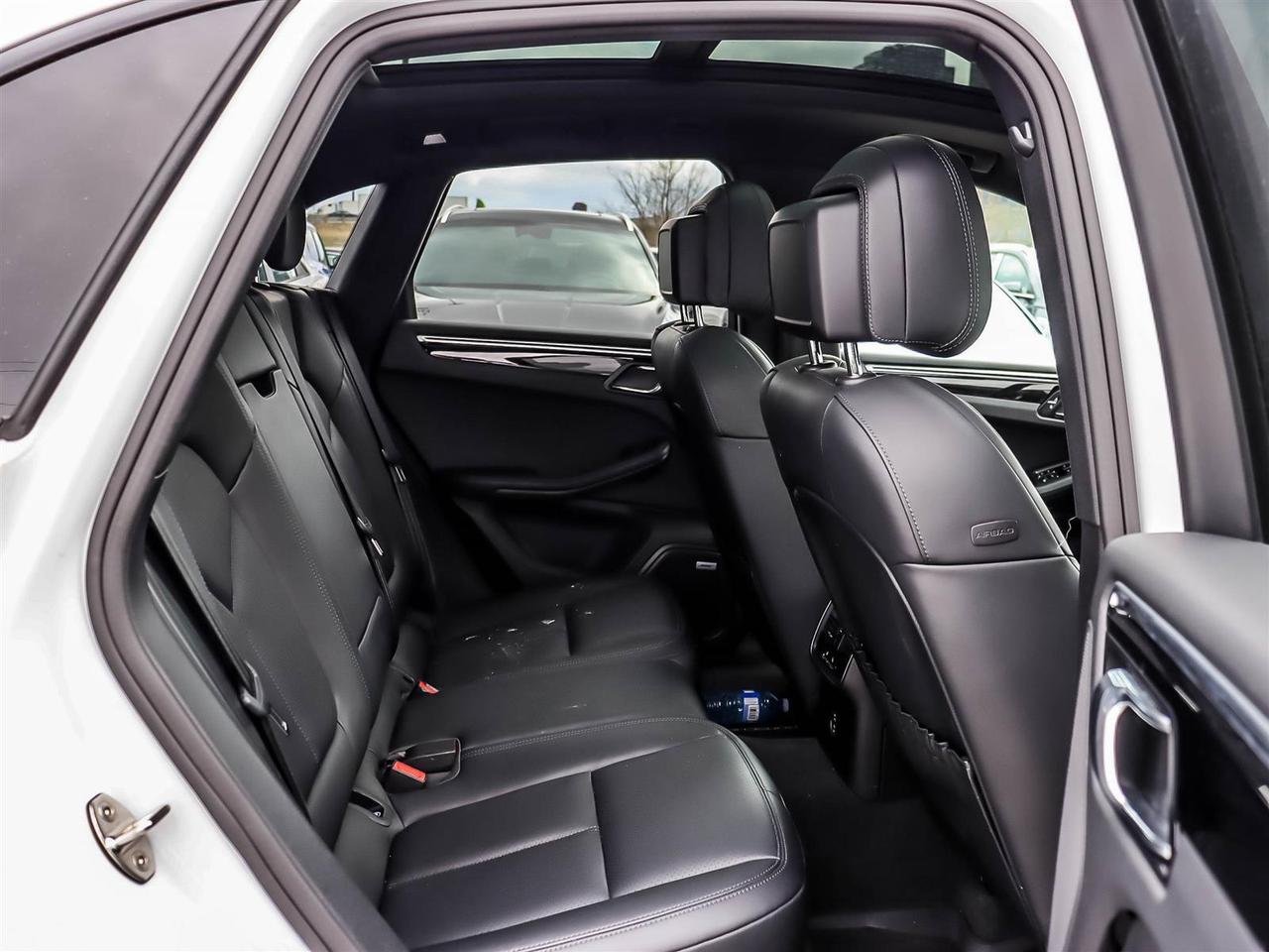 2020 Porsche Macan S Photo