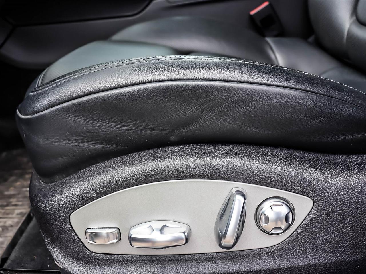 2020 Porsche Macan S Photo